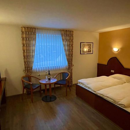 Hotel Haus Hubertus Elsdorf ภายนอก รูปภาพ